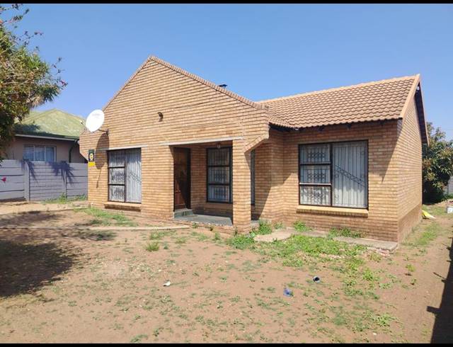 3 BEDROOM PROPERTY TO RENT IN BENDOR